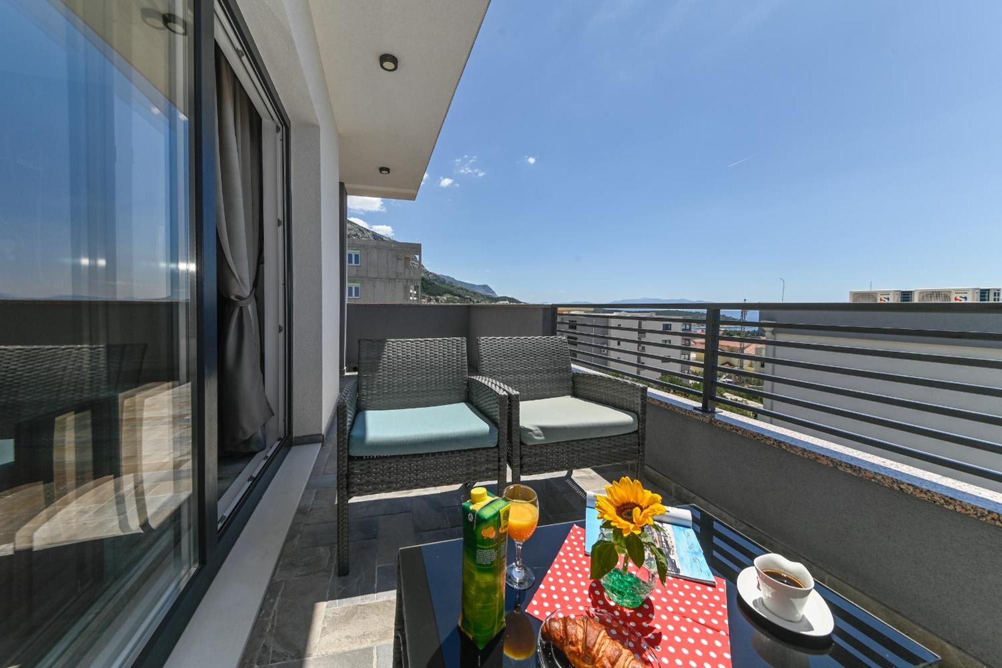 Ivan Apartment *