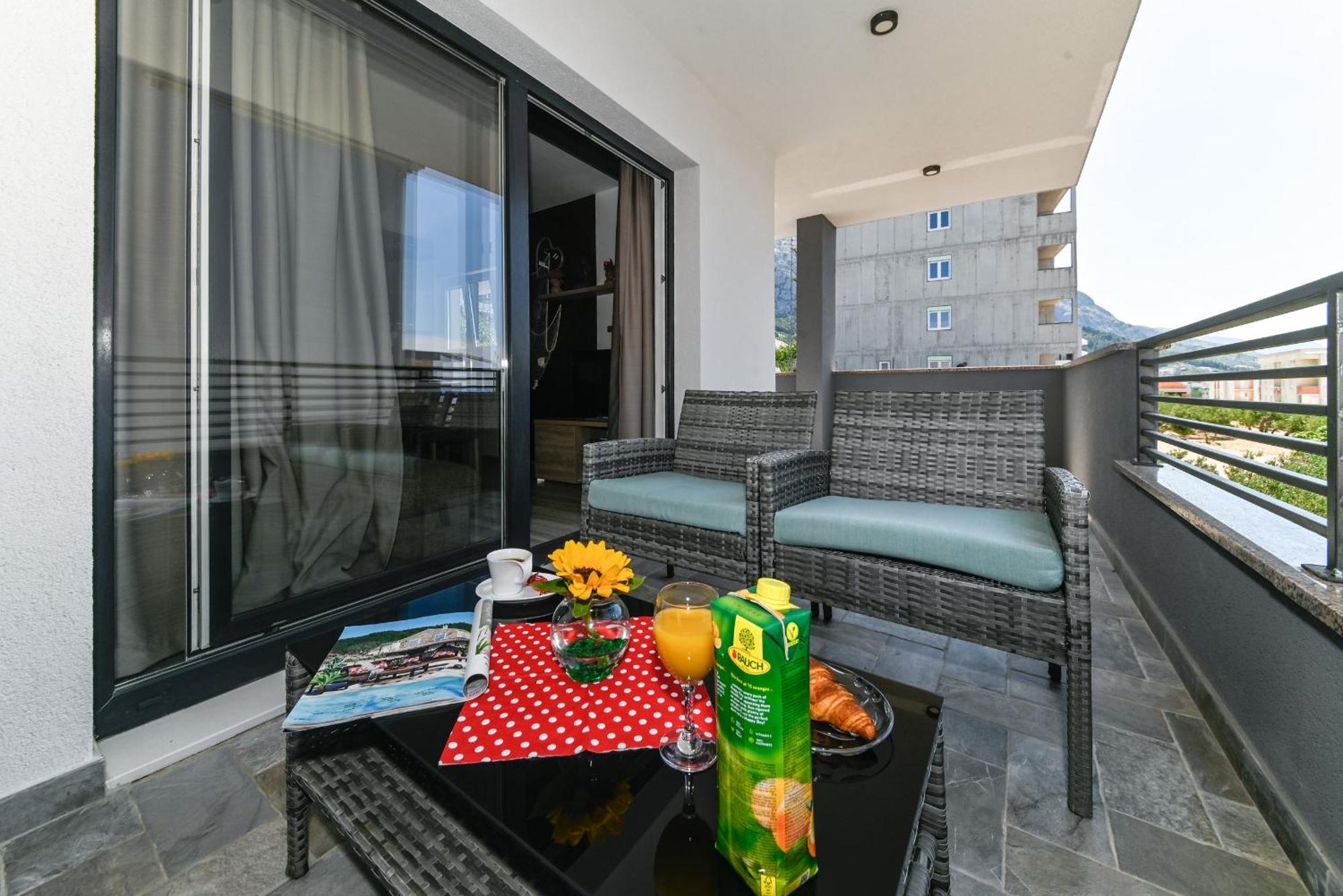 Ivan Apartment *